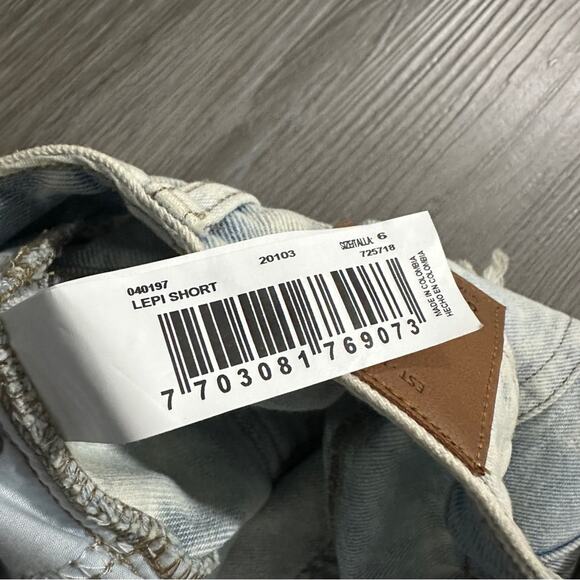 Gef France Light Acid Wash Distressed Skinny Fit Lepi‎ Denim Shorts Size 6 - Picture 5 of 9